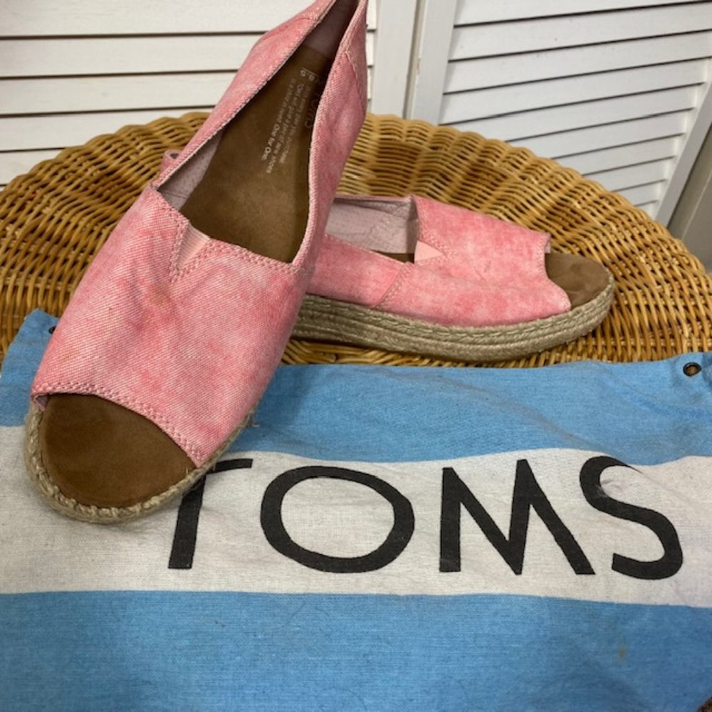 TOM'S Pink Open Toe Espadrilles 8.5 with dust bag